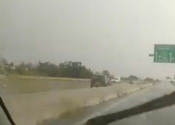 ΤΩΡΑ: Αυτοκίνητο κινείται αντίθετα στο δρόμο Κοζάνη – Πτολεμαϊδα – Δείτε το απίστευτο Video στο ύψος της Ποντοκώμης!