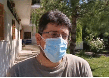 50 δειγματοληψίες έλαβε σήμερα στη Σιάτιστα το κλιμάκιο του ΕΟΔΥ – Τι λέει ο υπεύθυνος Ι. Ρωμιόπουλoς για τα κρούσματα στην περιοχή και το μήνυμα του προς τους νέους