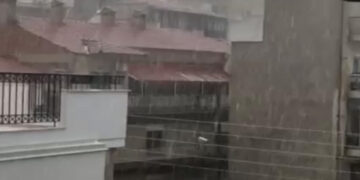 Ισχυρή καταιγίδα στην Κοζάνη (video)