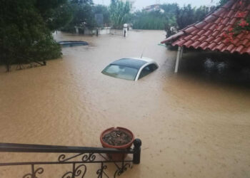 Εύβοια: Και τέταρτος νεκρός από τις τρομακτικές πλημμύρες – Ανάμεσα τους ένα βρέφος 8 μηνών- Στην περιοχή ο Χαρδαλιάς