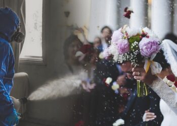 Κορονοϊός: Νέα μέτρα για γάμους, βαφτίσεις – Πρόστιμα 150 ευρώ στους παρευρισκόμενους