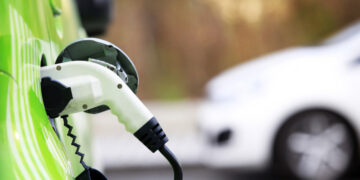 Χατζηδάκης: Δυναμικό ξεκίνημα για την ηλεκτροκίνηση με επιδότηση 1.000 και πλέον οχημάτων