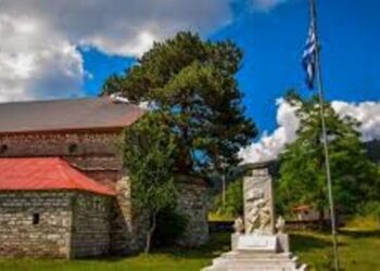 Ορειβατική Λέσχη Εορδαίας: Ανάβαση του Σμόλικα το Σ/Κ 22 και 23 Αυγούστου