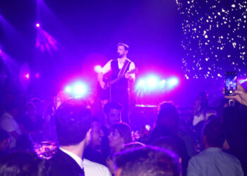 Κορωνοϊός: Τα μπουζούκια στη Θεσσαλονίκη βρήκαν τη λύση στα νέα μέτρα – Θα ανοίγουν απόγευμα