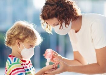 Eλληνική Παιδιατρική Εταιρεία: Η χρήση της μάσκας στα παιδιά για τα σχολεία