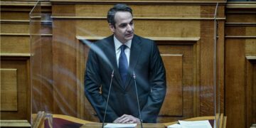 Μητσοτάκης στη Βουλή: Επέκταση στα 12 μίλια για τα χωρικά ύδατα στο Ιόνιο