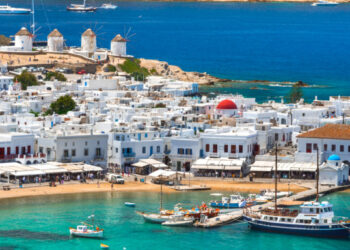 Κορωνοϊός: Μέτρα τύπου Πόρου σε Μύκονο και Χαλκιδική