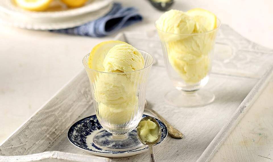Πανεύκολο παγωτό λεμόνι (gelato al limone)