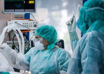 Δύο νεκροί από κορωνοϊό σήμερα – Ο ένας 52 ετών χωρίς υποκείμενα νοσήματα