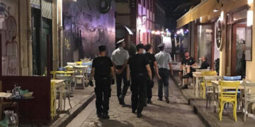 Θεσσαλονίκη: Αδειασαν τα μαγαζιά τα μεσάνυχτα στην πρώτη μέρα των μέτρων για τον κορωνοϊό [εικόνες]