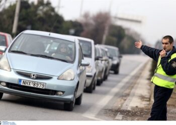 Από σήμερα τα μέτρα της τροχαίας λόγω Δεκαπενταύγουστου – «Μπλόκο» στα φορτηγά στις Εθνικές Οδούς