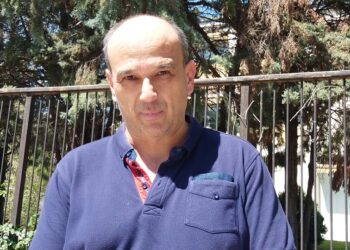 Για τη σημερινή έναρξη των αιτήσεων πρόσληψης έκτακτου εκπαιδευτικού προσωπικού , για τη συνέχιση των εγγραφών των εκπαιδευομένων και για τις 4 νέες ειδικότητες που θα “τρέξουν ” στο εξάμηνο του έτους κατάρτισης 2020-2021, μίλησε στο e-ptolemeos ο Αναπληρωτής Διευθυντής του ΙΕΚ ΟΑΕΔ Πτολεμαΐδας Φώτης Βλάμης