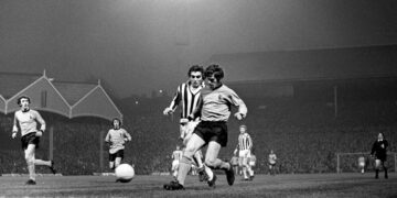 Από το Γουλβς – Ολυμπιακός ως τη Βασιλεία, οι σπάνιες ιστορίες της βραδιάς