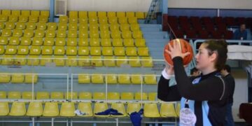 Την Παρασκευή Παπαδοπούλου από τον Κολοσσό απέκτησε ο Λασσάνης