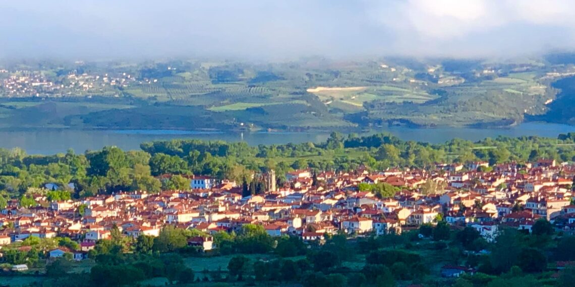 Τι αναφέρει ο Δήμος Βελβεντού για την έλευση ανήλικων προσφυγόπουλων: “Δεν είμαστε ξενοφοφικοί – Φέρνουν την κοινωνία προ τετελεσμένων γεγονότων – Χωρίς την παραμικρή ενημέρωση”
