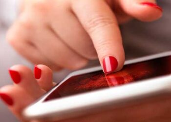 Απεριόριστη ομιλία και πολλαπλάσια data στα νέα Vodafone RED προγράμματα
