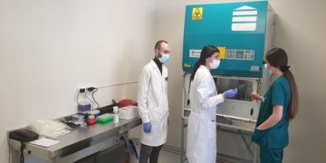 ΚΚΕ: Ερώτηση στη Βουλή για τα προβλήματα στη λειτουργία του Μοριακού Εργαστηρίου – Εξασφάλιση της λειτουργίας του με κρατική χρηματοδότηση και στελέχωση