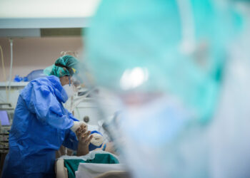 Κορωνοϊός: Κρούσματα στο 1ο και το 2ο Λύκειο Καστοριάς