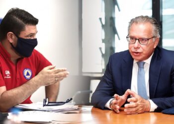 Χαρδαλιάς «αδειάζει» Κουμουτσάκο: Κάποιοι κάνουν επίδειξη πίστης – Η απάντηση του υπουργού