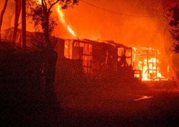 Πέντε συλλήψεις για τον εμπρησμό της Μόριας