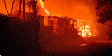 Πέντε συλλήψεις για τον εμπρησμό της Μόριας