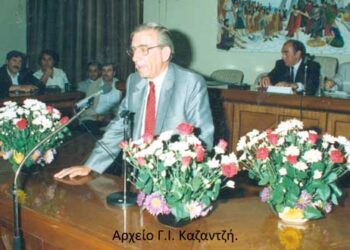 Στο βήμα της αίθουσας του Δημοτικού Συμβουλίου Πτολεμαϊδας ο Δήμαρχος Κοζάνης, Γιάννης Παγούνης  – Από τη στήλη του κ. Γ. Καζαντζή στον Παλμό 09/09/2020