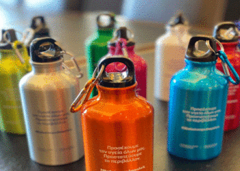 Νίκη Κεραμέως: Αυτά είναι τα παγούρια που θα μοιραστούν σε μαθητές