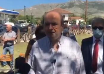 Κ. Χατζηδάκης: “Πρέπει να δούμε εκκρεμότητες, όπως η μετεγκατάσταση της Ακρινής – Ήρθα να δω με τα μάτια μου – Θα καθίσουμε όλοι μαζί να δούμε ποιο είναι το καλύτερο για την Ακρινή-Η πολιτεία δεν θα μείνει αδιάφορη” (VIDEO)