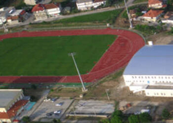 Ψεκασμός στον χλοοτάπητα του Δημοτικού Αθλητικού Κέντρου (Δ.Α.Κ.) Πτολεμαΐδας