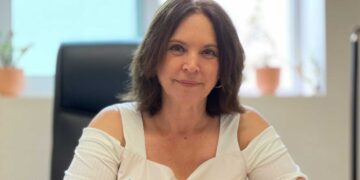 Καλλιόπη Βέττα στη Βουλή: «Να βρεθεί άμεσα λύση για την ρύθμιση του χρέους του Τ.Ο.Ε.Β. Σερβίων και την στήριξη των αγροτών»