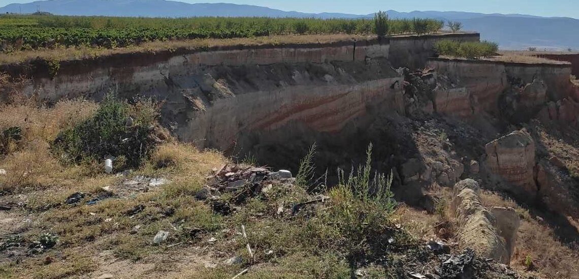 Κατολισθήσεις στο Ορυχείο Βεγόρας – Απαγορεύεται ρητά η προσέλευση στο χώρο και πέριξ αυτού