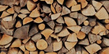 Καυσόξυλα για τον χειμώνα που έρχεται
