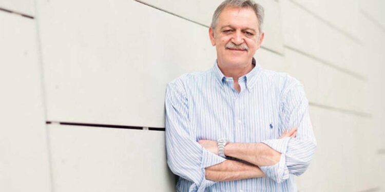 Π. Κουκουλόπουλος: “Η ΔΕΗ περνάει σε ξένο στρατηγικό επενδυτή δια της τεθλασμένης”