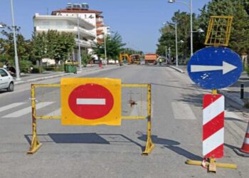 Ξεκίνησε σήμερα Δευτέρα 27/9/2021 η ΔΙΑΚΟΠΗ της κυκλοφορίας σε τμήμα της 25ης Μαρτίου , λόγω σύνδεσης των εργατικών κατοικιών, με το δίκτυο της Τηλεθέρμανσης (Της Κούλας Πουλασιχίδου)