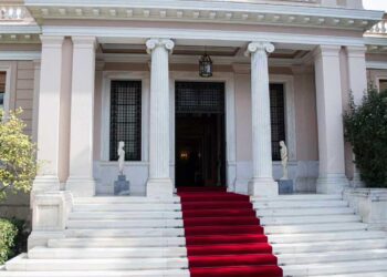 Παραιτήσεις Γεν. Γραµµατέων, προέδρων Οργανισµών και Διοικητών, ώστε να μπορούν να είναι υποψήφιοι Βουλευτές