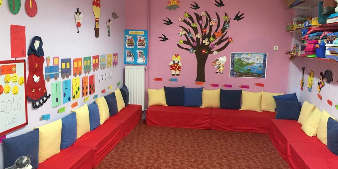 Βάρκιζα: Ελεύθεροι οι υπεύθυνοι του παιδικού σταθμού που ξέχασαν δίχρονο κοριτσάκι επί τέσσερις ώρες στο σχολικό