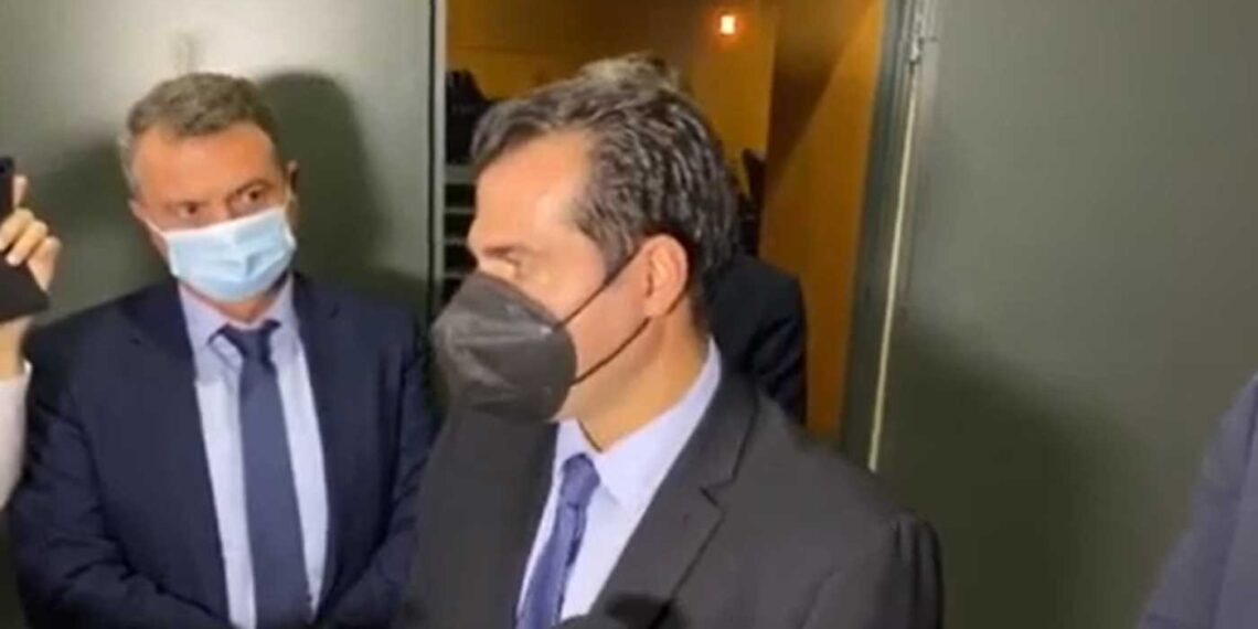 Πλεύρης για ανεμβολίαστους: “Να μην τους πείσει ο υπουργός, αλλά να μην έρθει η ώρα να τους πείσει ο κορωνοϊός” -Δηλώσεις VIDEO