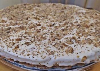 Μαγειρεύοντας με την Αρετή: Γλυκό με μελομακάρονα!