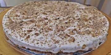 Μαγειρεύοντας με την Αρετή: Γλυκό με μελομακάρονα!