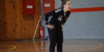 Χαντ-μπολ: Κατερίνα Φλώρου (Εθνικός Κοζάνης): Ο αθλητισμός είναι πολύ σημαντικός για μένα και δεν μπορούσα να φανταστώ τον εαυτό μου εκτός γηπέδων για πολύ ακόμα. Είμαι πολύ χαρούμενη που επιστρέφουμε στη δράση