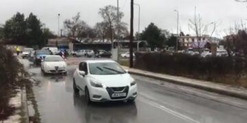 Ξεκίνησε στις 11 το πρωί με μεγάλη αυτοκινητοπομπή-διαμαρτυρία επαγγελματικών φορέων της περιοχής για τα συνεχιζόμενα lockdown -VIDEO