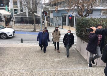 Στα δικαστήρια Κοζάνης ο Π. Πλακεντάς για την κατάθεση μηνυτήριας αναφοράς για τα ετεροχρονισμένα κρούσματα (βίντεο)