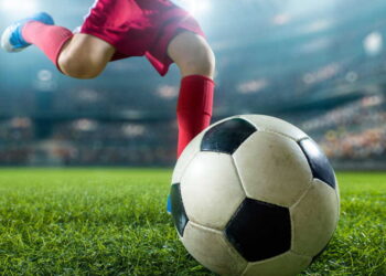 Βραδιά με Κύπελλα, αουτσάιντερ και ελλείψεις