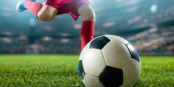 Βραδιά με Κύπελλα, αουτσάιντερ και ελλείψεις