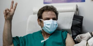 Κικίλιας: Μετά τους γιατρούς του ΕΣΥ θα εμβολιαστούν οι γιατροί του ιδιωτικού τομέα