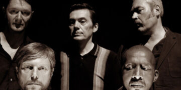 Η Μουσική Γωνιά του Μίλτου Ηλιάδη στο e-ptolemeos.gr -Tindersticks – You’ll have to scream louder (Official Audio)