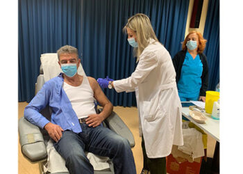 Εμβολιάστηκε ο Δήμαρχος Γρεβενών κ.Γιώργος Δασταμάνης κατά του κορονοϊού