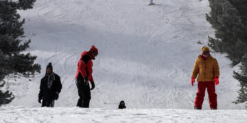 Γεωργιάδης: Πιθανό να αρθεί η απαγόρευση μετακίνησης από νομό σε νομό -Εξετάζεται άνοιγμα χιονοδρομικών