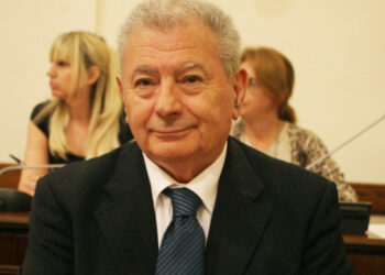 Βρέθηκε νεκρός ο πρώην υπουργός Σήφης Βαλυράκης -Αγνοούνταν με το φουσκωτό σκάφος του ανοιχτά της Ερέτριας