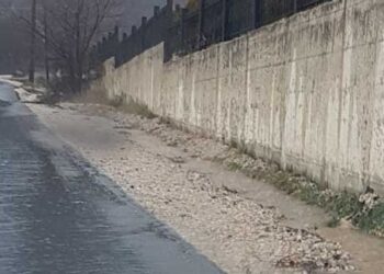 Μήνυμα αναγνώστη: «Νέο τμήμα περιφερειακού δρόμου που ενώνει Αναρράχη- Βλάστη χωρίς σωστή αποστράγγιση που μαζεύει νερά βροχής»